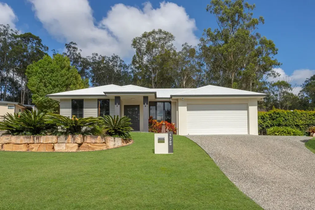 3 Josette Place, Pine Mountain, QLD 4306