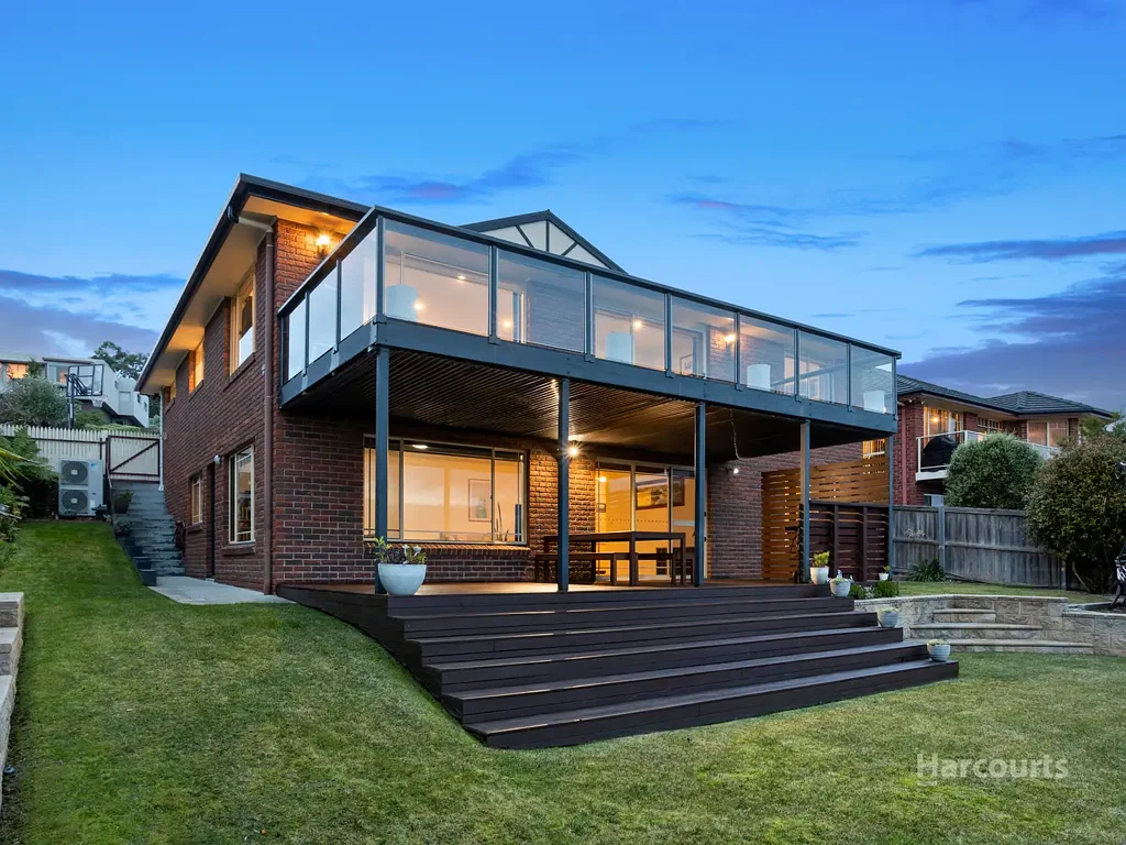 689 Oceana Drive, Tranmere, TAS 7018
