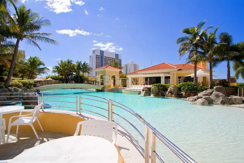 Chevron Renaissance Living- Spacious Furnished Apartment with Resort-Style Facilities