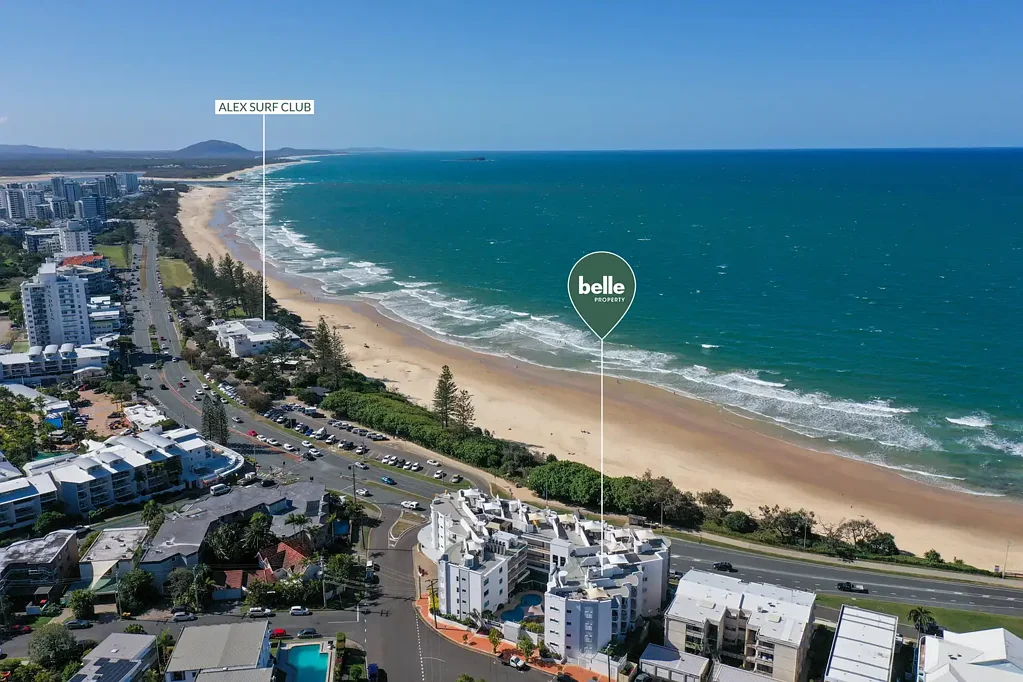 Alexandra Headland 1Kwarto Incredible Beachfront Offering. Top floor with Private Rooftop.