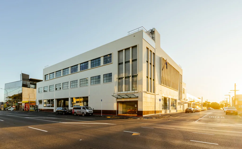 Mount Eden Dominion Road Presence