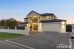 13 San Cristobal Gdns, Secret Harbour