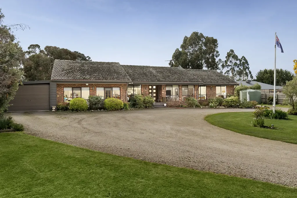 Romsey 3 Bedroom The Classic Country Dream