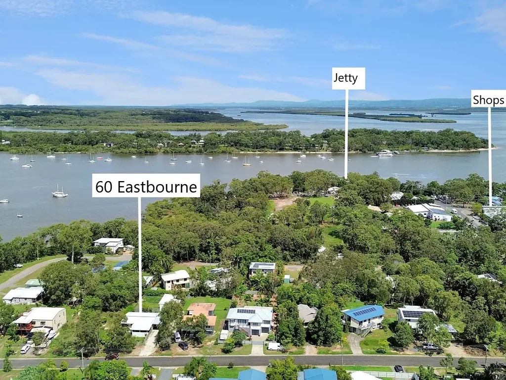 60 Eastbourne Terrace, Macleay Island, QLD 4184