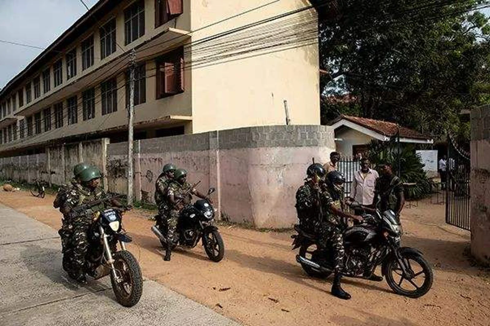 斯里兰卡爆炸案嫌疑人已全部被捕或身亡