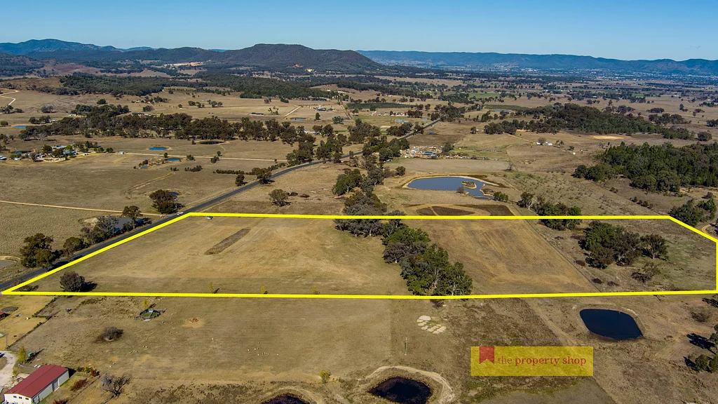 Mudgee 25 ACRES, CREEK FRONTAGE, MINUTES FROM MUDGEE