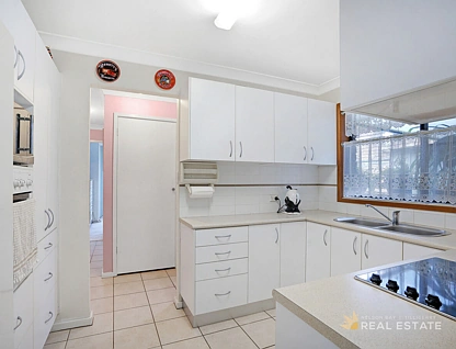 2/2 Kerrigan Street, Nelson Bay, Hunter, 2 chambres, 1 salles de bain, Apartment