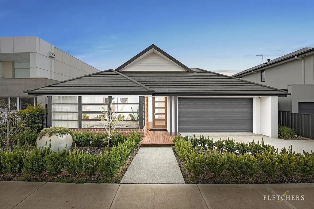 Clyde North 4 Bedroom Refined Living In Orana: A Stunning 4-Bedroom Ex-Display Home Designed To Impress!
