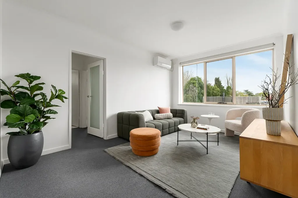 Prahran 1ਬੈੱਡਰੂਮ Top Floor Classic in Prime Prahran