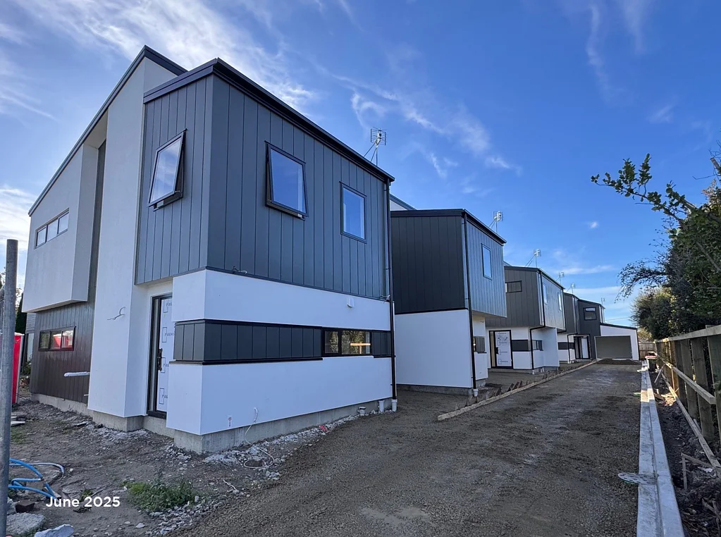 Sydenham 3房  Exceptional craftsmanship - viewings now available