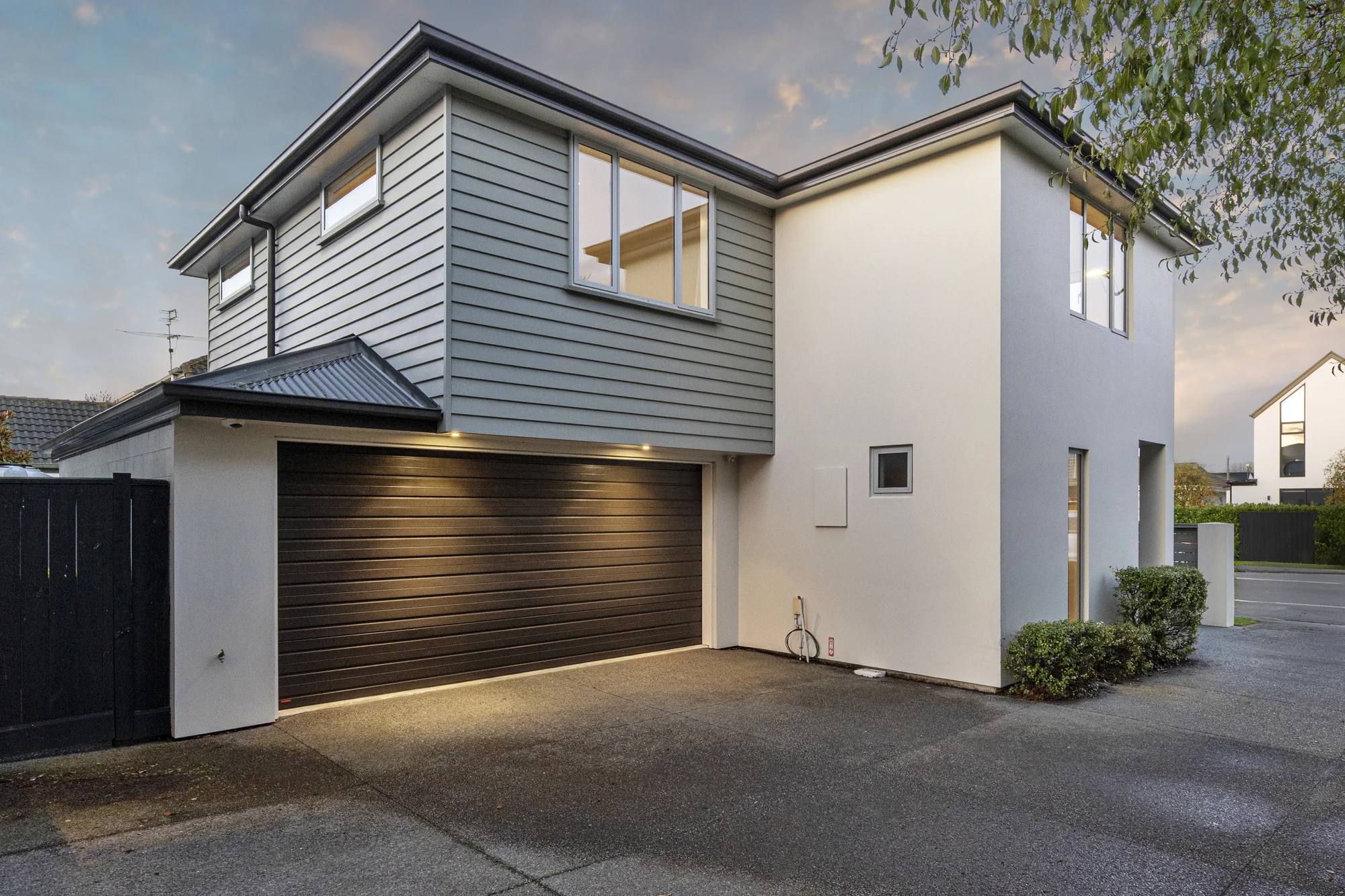 Saint Albans 3Zimmer City-Fringe Convenience, Double Garage Bonus
