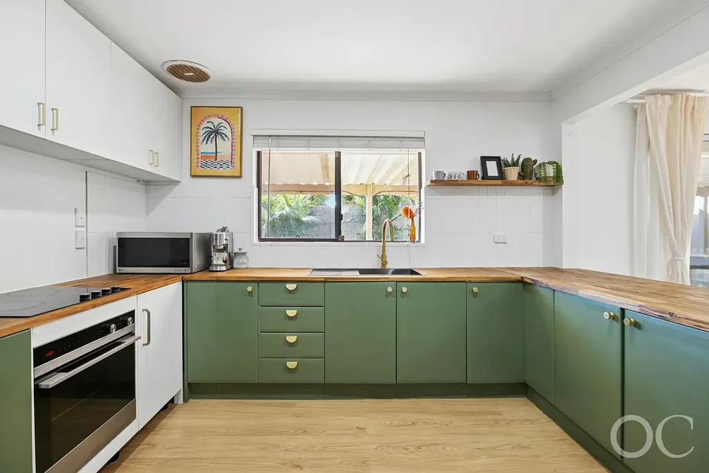 Seaford Rise 3 Slaapkamer Open the Door to Coastal Entertaining