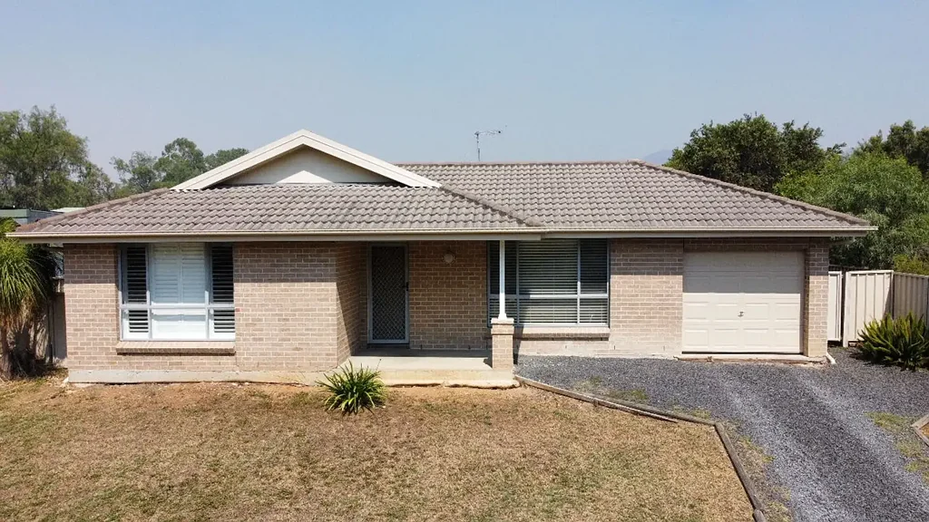 Denman 3房  Immaculate Three-Bedroom Brick Veneer Home with Exceptional Privacy and Modern Features