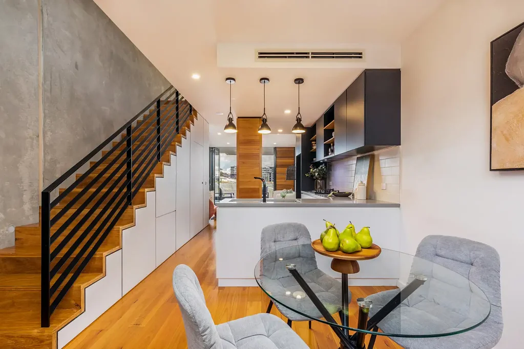 Denman Prospect 2Habitaciones Stunning Industrial-Style Executive Townhouse in Prime Location