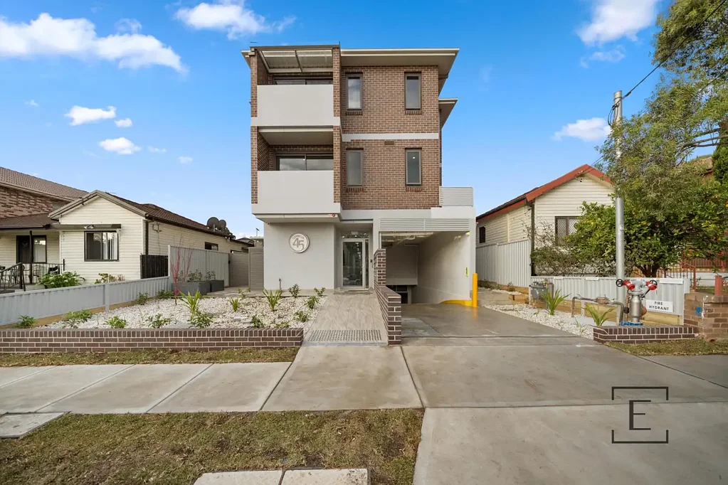 ULTRA MODERN STUDIO APARTMENTS