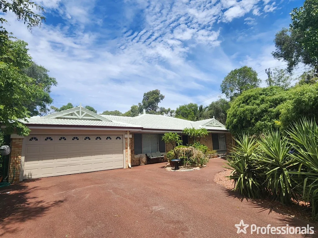 Wellard 4 Bedroom LIFESTYLE LIVING WITH A SPARKLING BELOW GROUND POOL AND OVERSIZED WORKSHOP