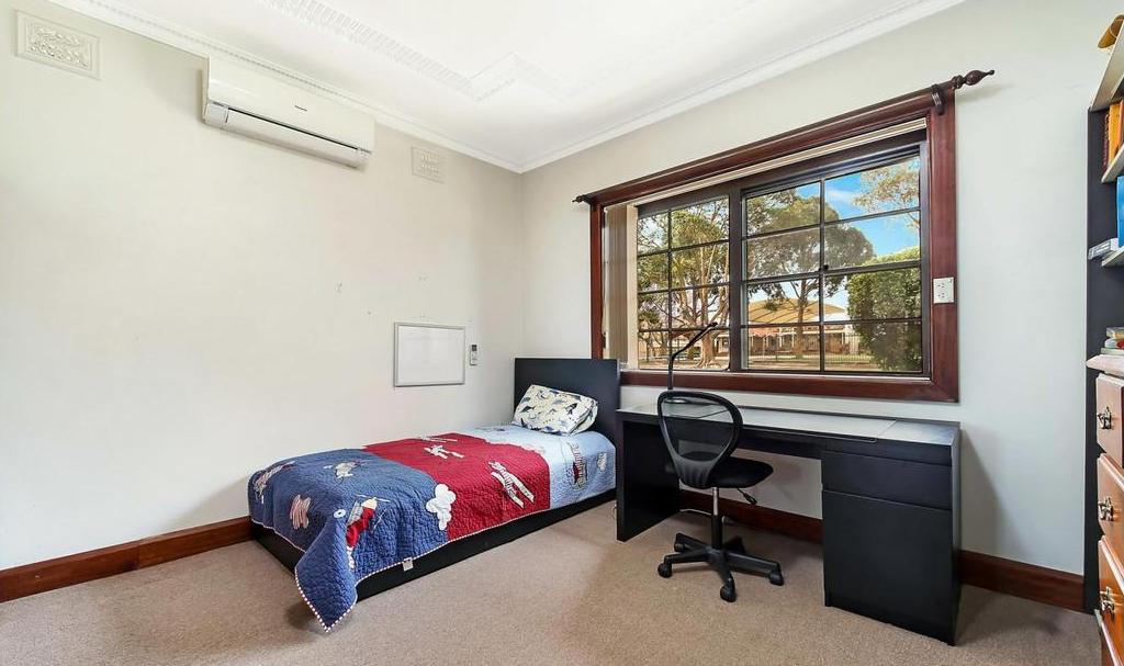 10 SMITH ST, WENTWORTHVILLE NSW 2145, 0 chambres, 0 salles de bain, House