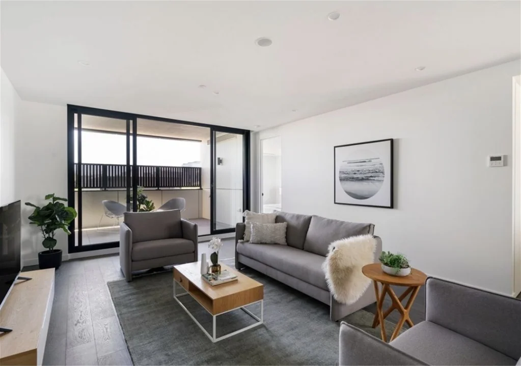 Footscray 3Phòng ngủ Unparalleled Space and Elegance in One of Cosmopolitan Footscrays Premier Streets