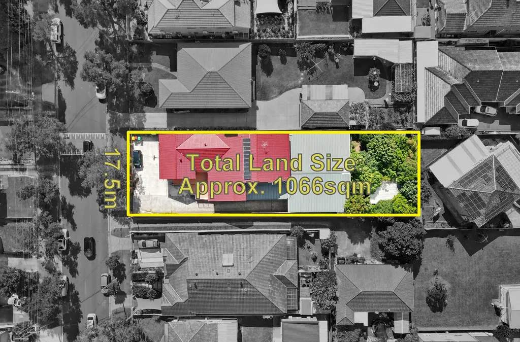Condell Park 5ห้องนอน Blue Ribbon Family Residence on a Rare 1,066sqm Parcel