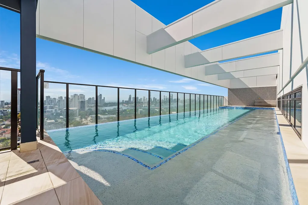 Southport 3ਬੈੱਡਰੂਮ Oversized, Furnished and Finally Vacant – Owner Says Sell