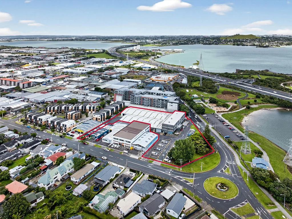 Onehunga Fully tenanted split-risk industrial investment
