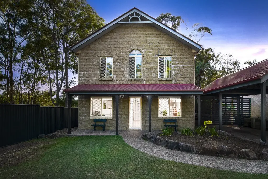 7 Warburton Close, Forest Lake, QLD 4078