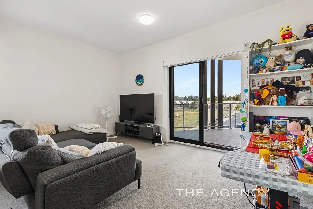 Midland 2房  Light, Space and Low-Maintenance Living
