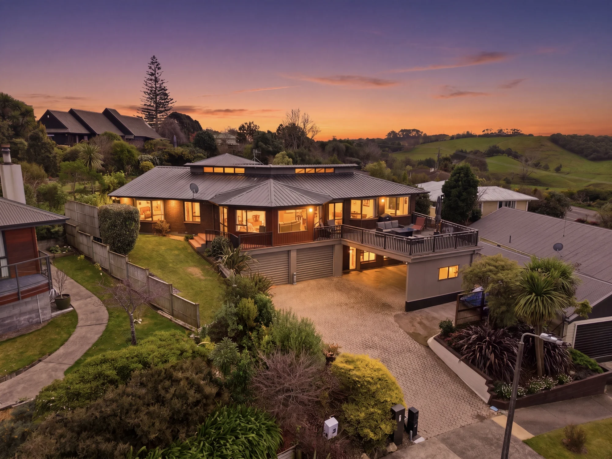 Feilding 4Kwarto Beautifully designed for exceptional living