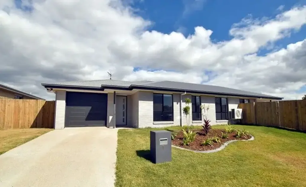 SPACIOUS, MODERN FOUR BEDROOM HOME