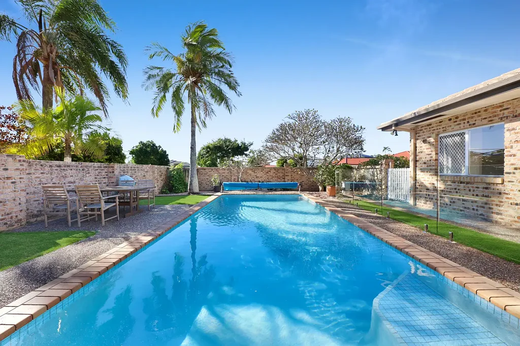 Benowa 4Habitaciones Exceptional Opportunity - Quality Family Home - Must be Sold