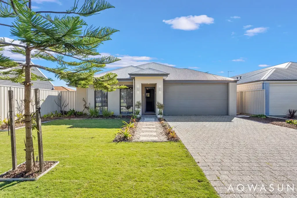 21 Coolawanyah Street, Golden Bay, WA 6174