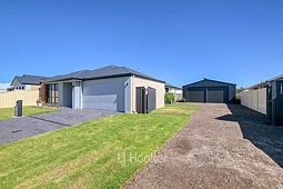 8 Kenworthy Approach, Australind