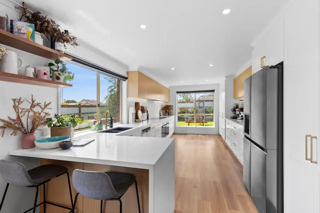 Grovedale 4 Slaapkamer Stylish Renovation in a Prime Lifestyle Location