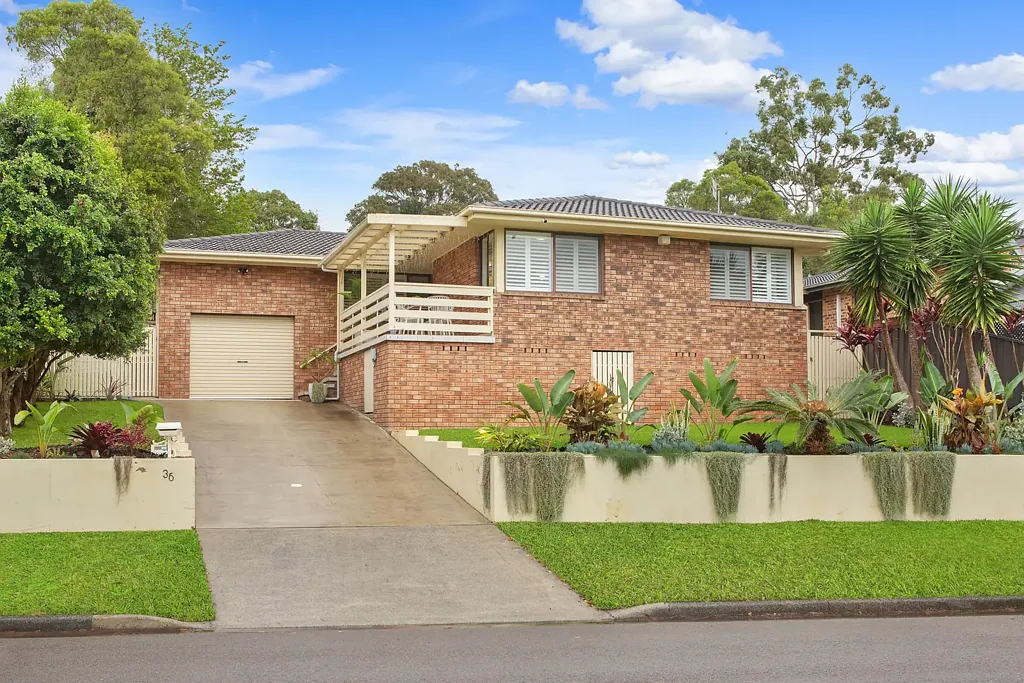 Spacious Family Living with Stylish Interiors & Plantation Shutters