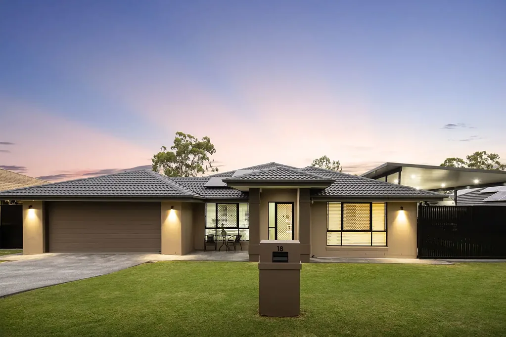 18 Dillon Avenue, Augustine Heights, QLD 4300