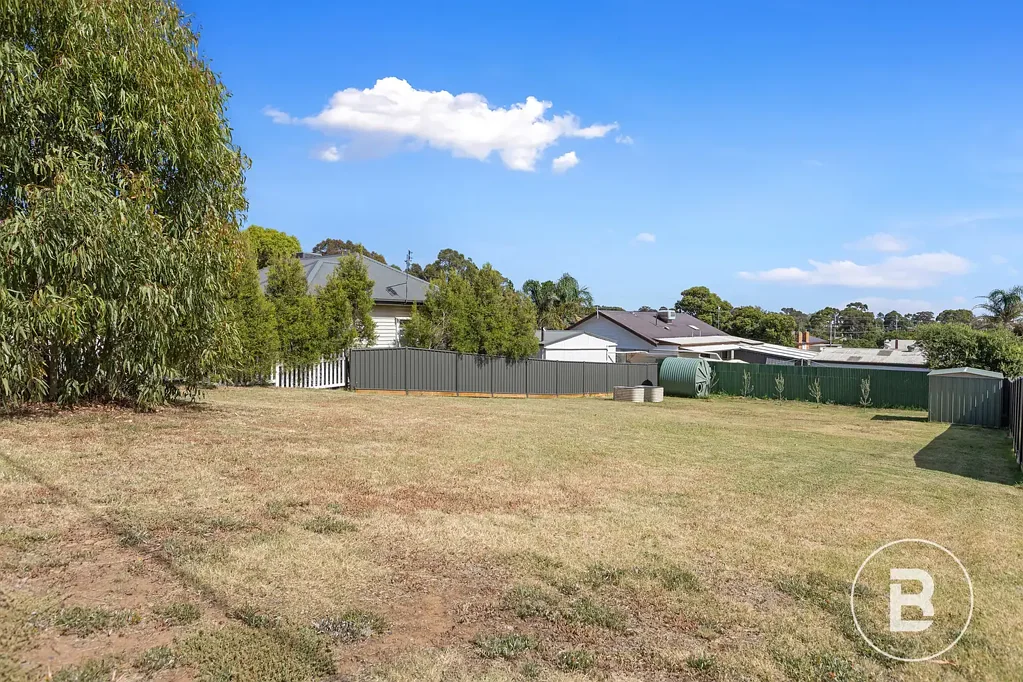 10 Stone Street, Long Gully, VIC 3550