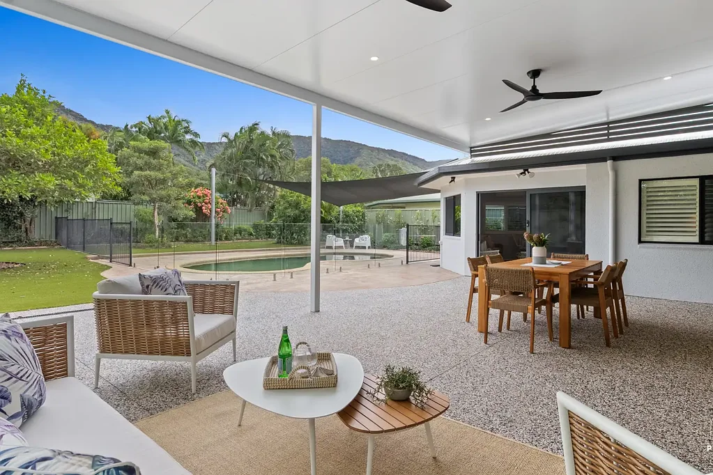 Clifton Beach 4房  Panoramic Views, Resort Pool & Space for the Boat