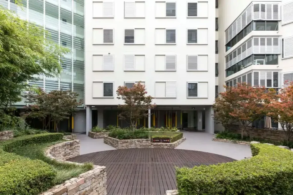 Darlinghurst 2غرفة نوم Sophisticated Lifestyle Apartment In Sought-After City Fringe Address