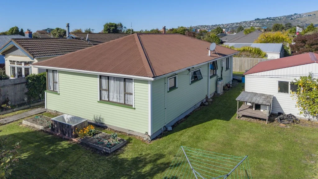 Woolston 3Zimmer * UNDER OFFER * Corner Site with Plenty of Potential