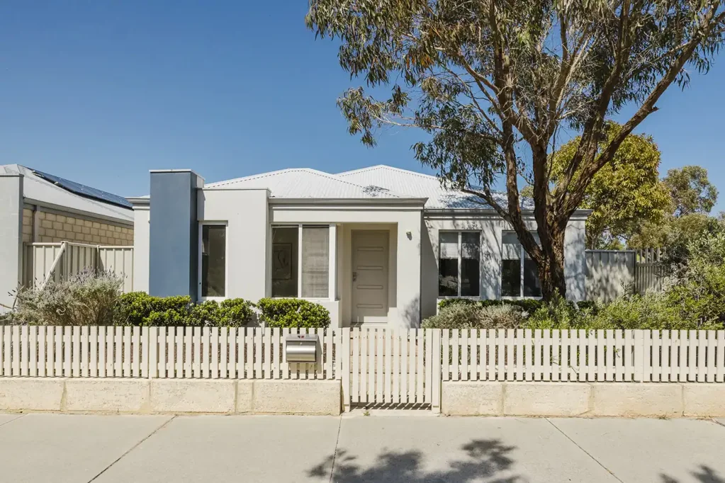 Yanchep 4બેડરૂમ Parkside Living in the Heart of Capricorn Estate