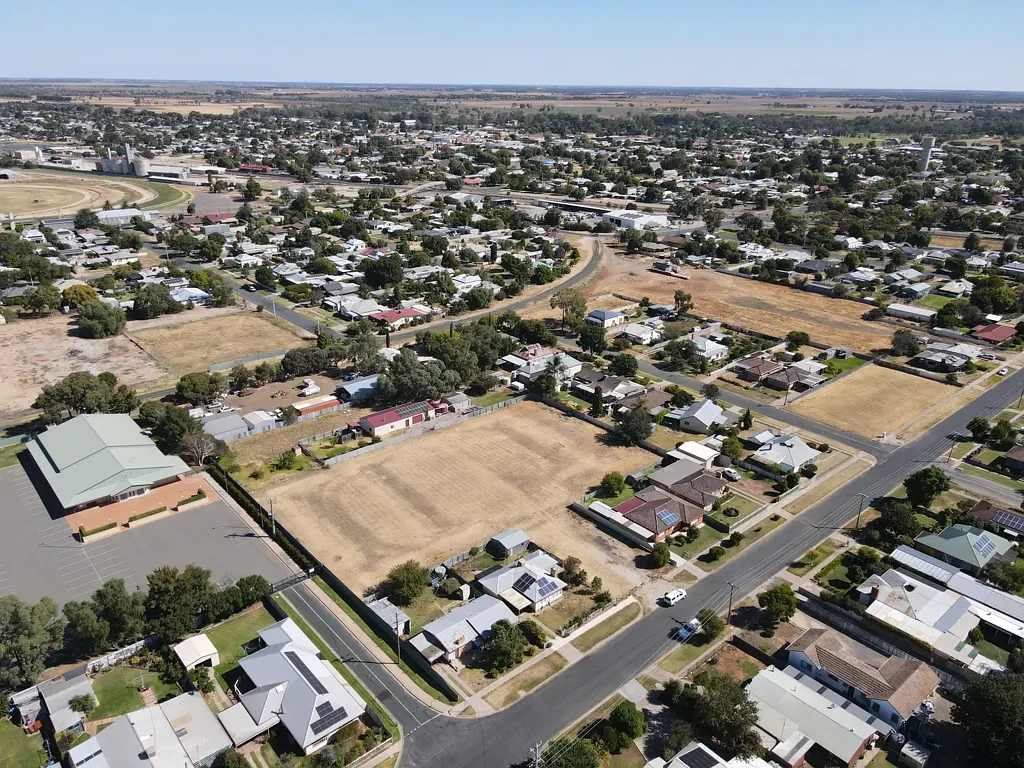 Kerang Build Your Dream Home or Subdivide