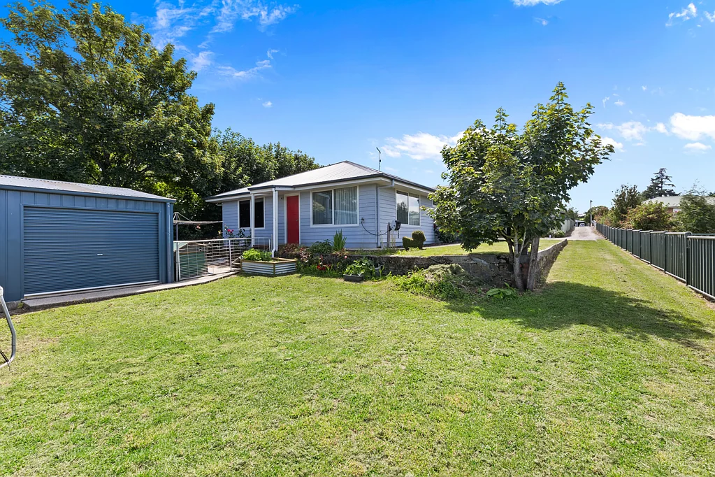 Deloraine 4બેડરૂમ Conveniently Located!