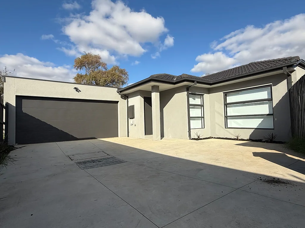 98A Exford Road, Melton South, VIC 3338