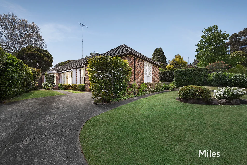 10 Phillips Crescent, Rosanna, VIC 3084