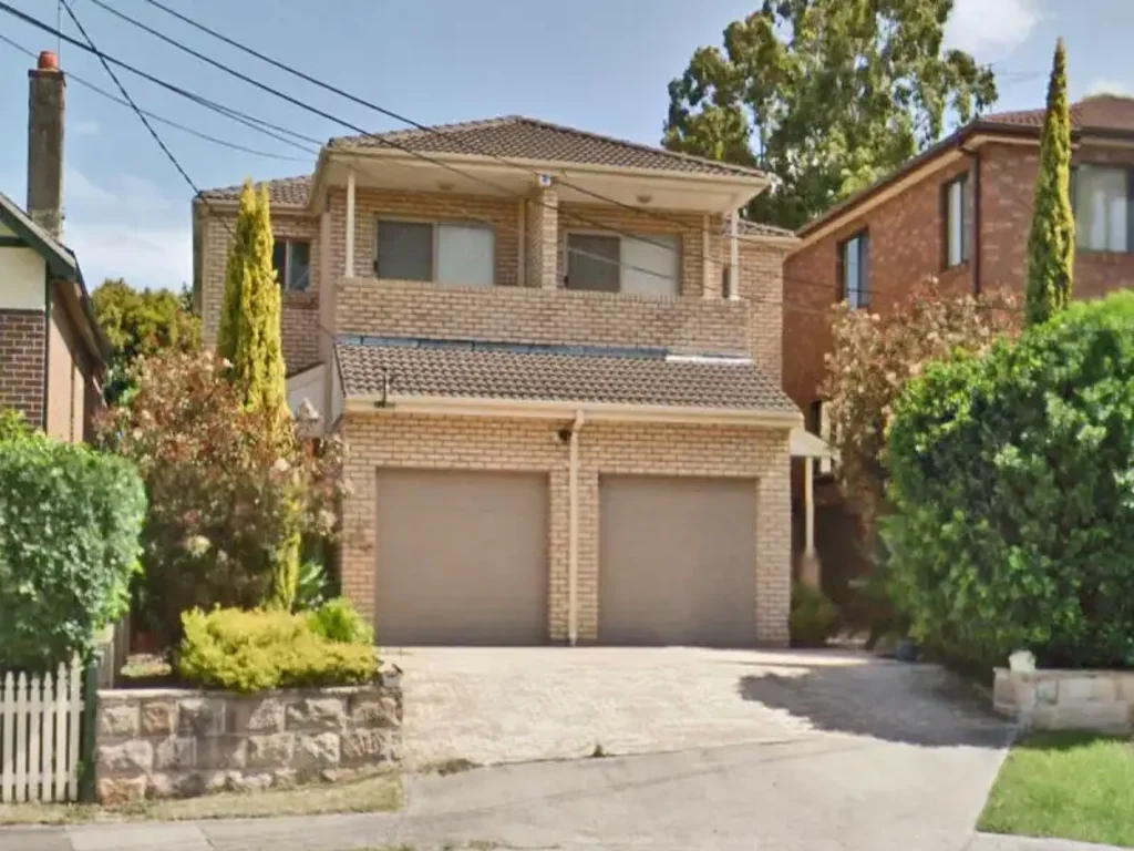 Beautifully Designed Duplex in a Convenient Location