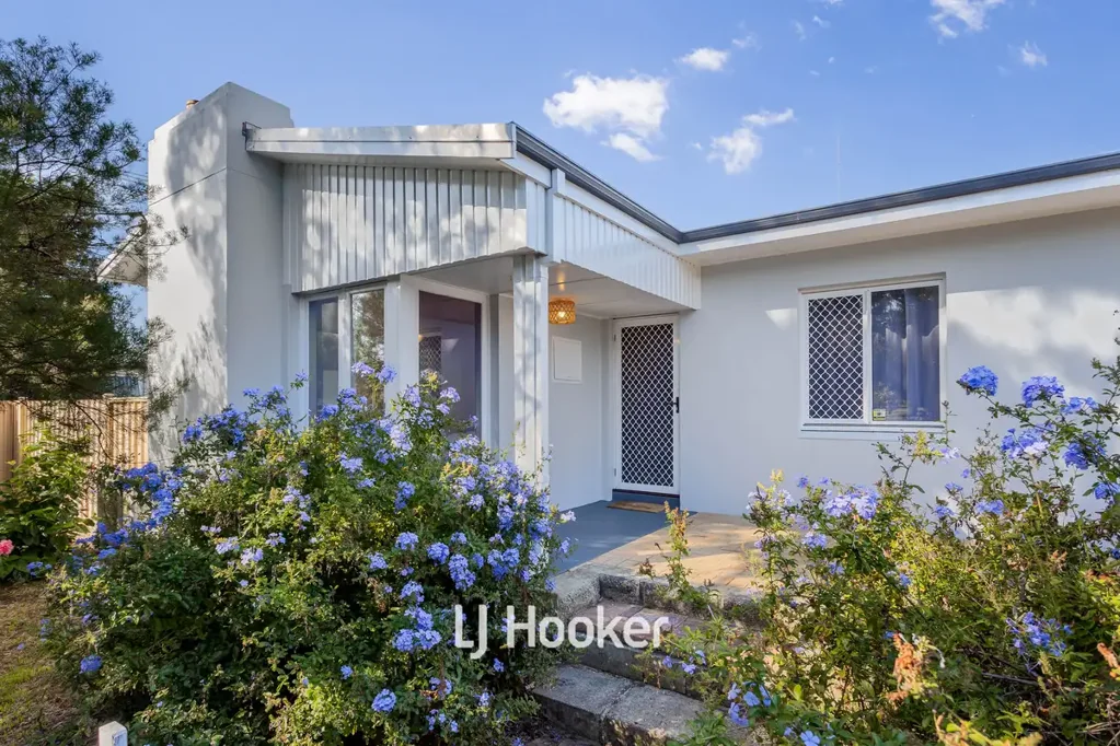 Carey Park 3房  Charming Home Opposite the Park