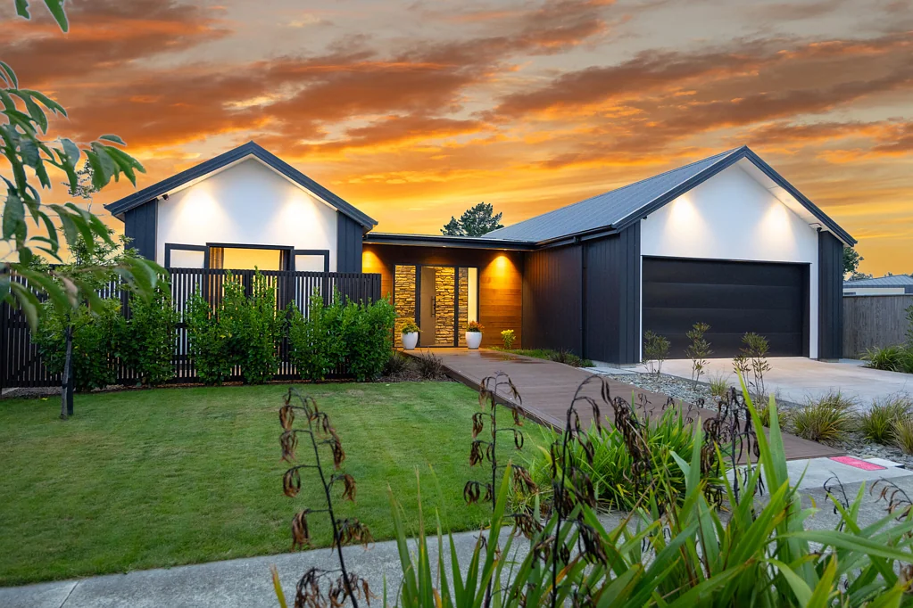 Hokowhitu 3침실 Designer Home in Exclusive Centennial Park