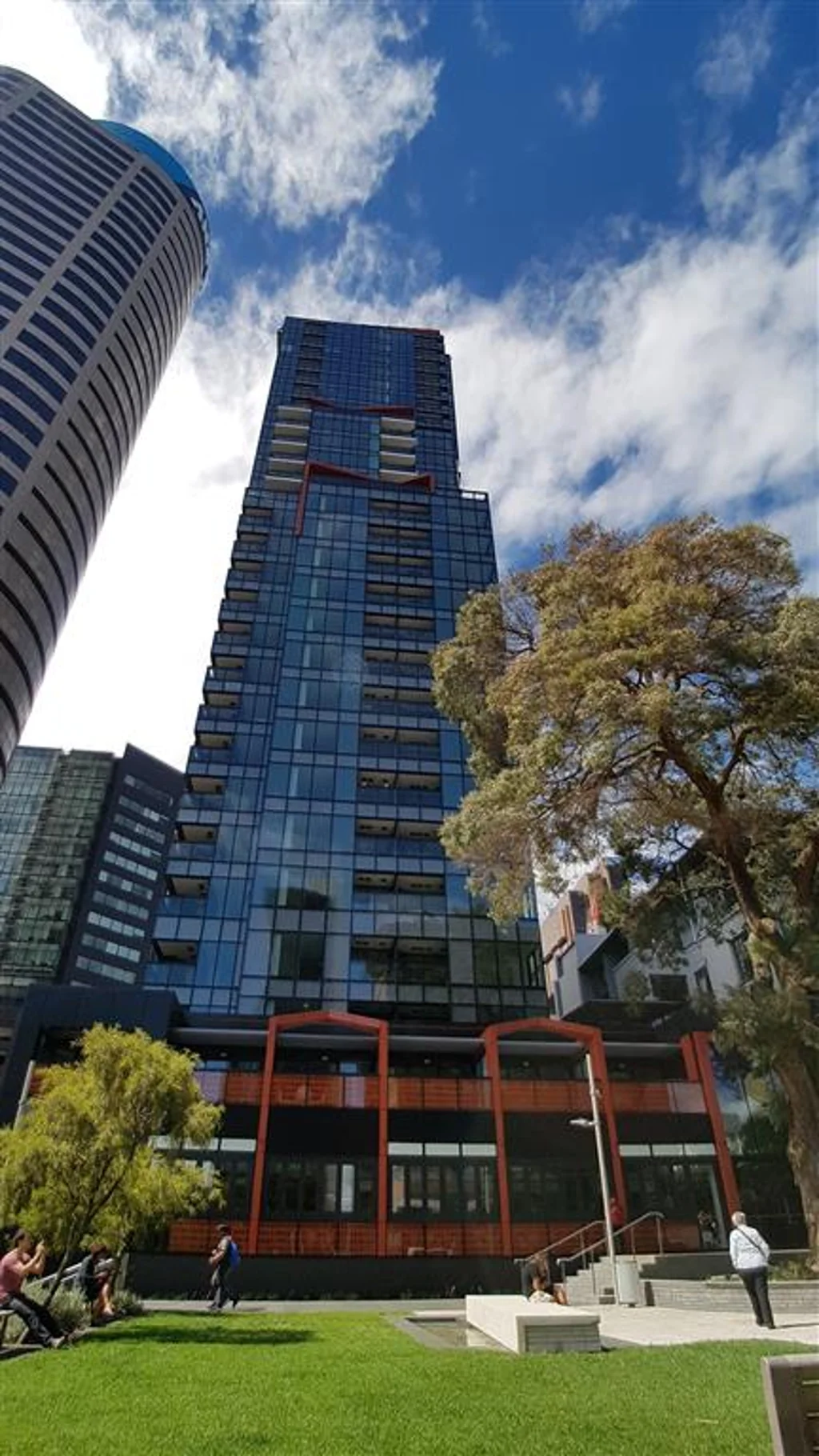 CITY CENTRE - 2 Bedroom 2 Bathroom Apartment