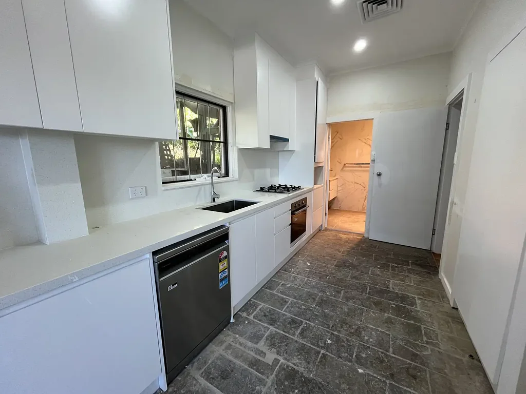 Recently Renovated One-Bedroom Unit in the Heart of Rockdale