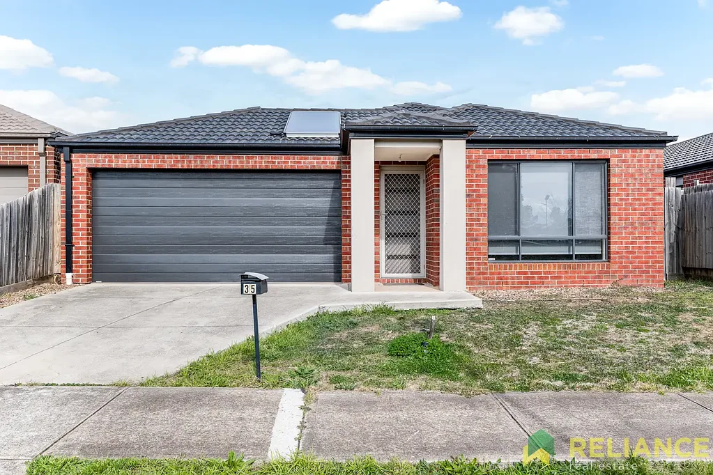 Brookfield 4ਬੈੱਡਰੂਮ Immaculate Family Living in a Park-Facing Position